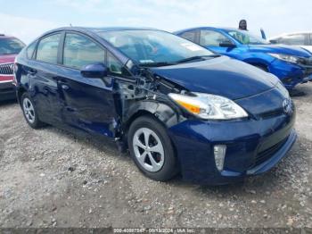  Salvage Toyota Prius