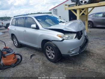  Salvage Toyota Highlander