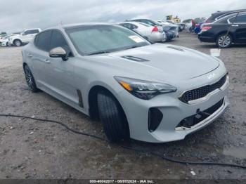  Salvage Kia Stinger