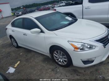  Salvage Nissan Altima