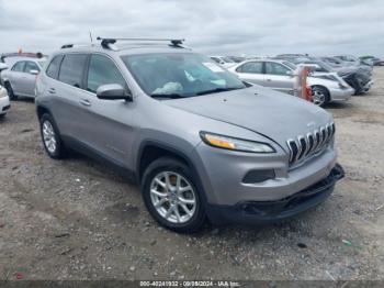  Salvage Jeep Cherokee