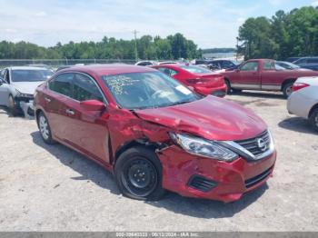  Salvage Nissan Altima