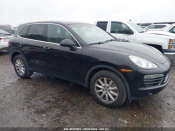  Salvage Porsche Cayenne