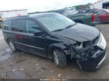  Salvage Chrysler Town & Country