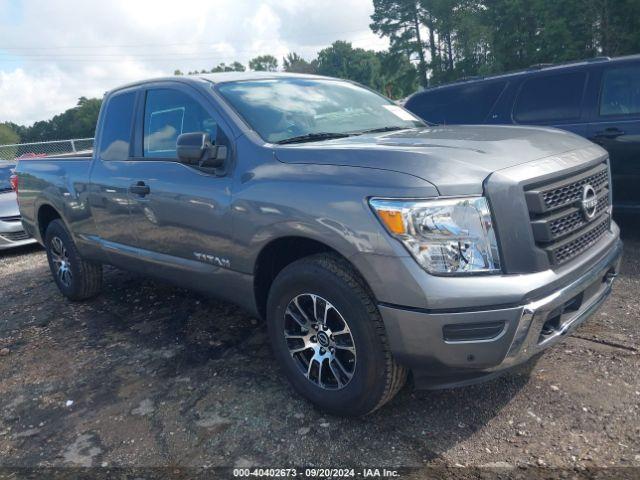  Salvage Nissan Titan