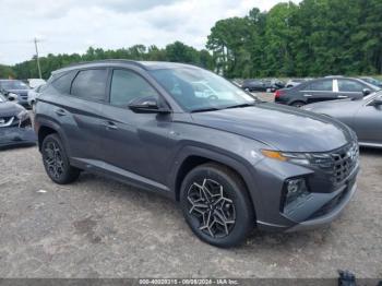  Salvage Hyundai TUCSON