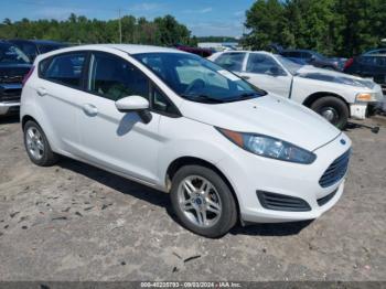  Salvage Ford Fiesta