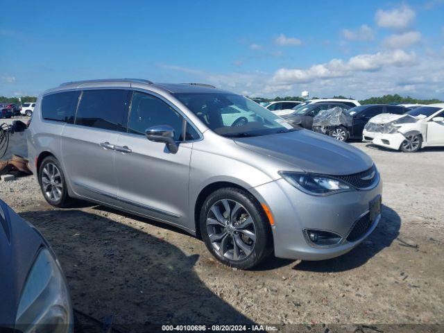  Salvage Chrysler Pacifica