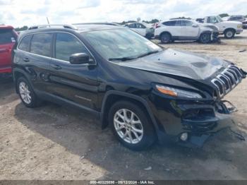  Salvage Jeep Cherokee