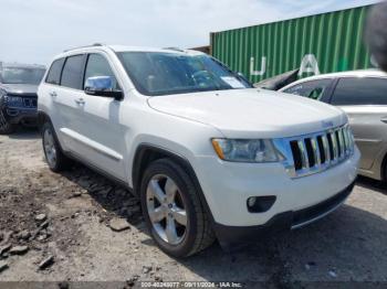  Salvage Jeep Grand Cherokee