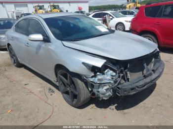  Salvage Nissan Maxima