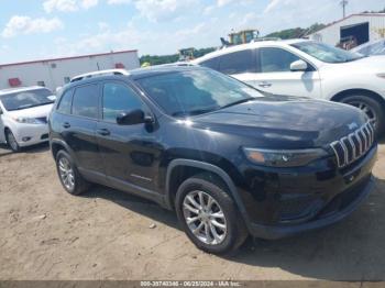  Salvage Jeep Cherokee