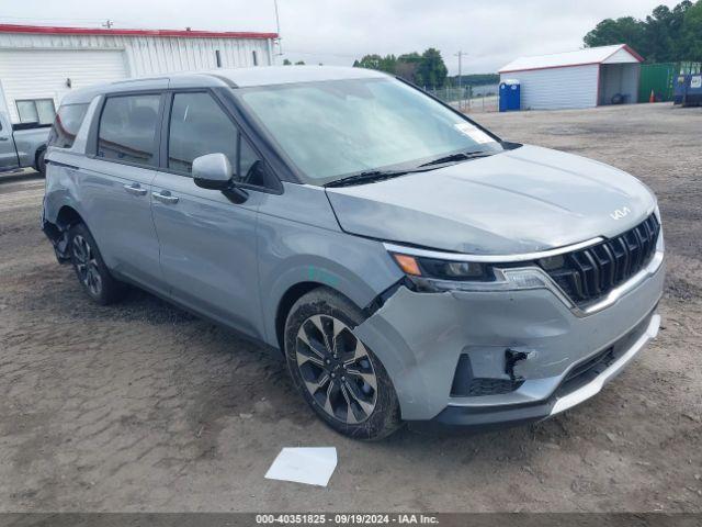  Salvage Kia Carnival