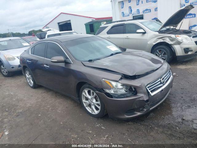  Salvage Nissan Maxima