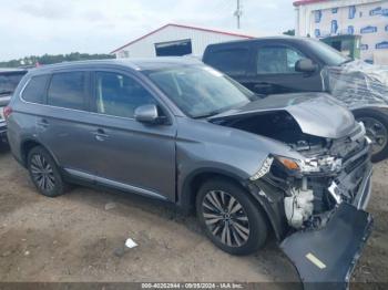  Salvage Mitsubishi Outlander