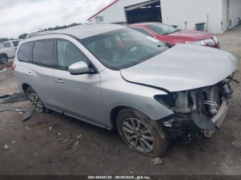  Salvage Nissan Pathfinder