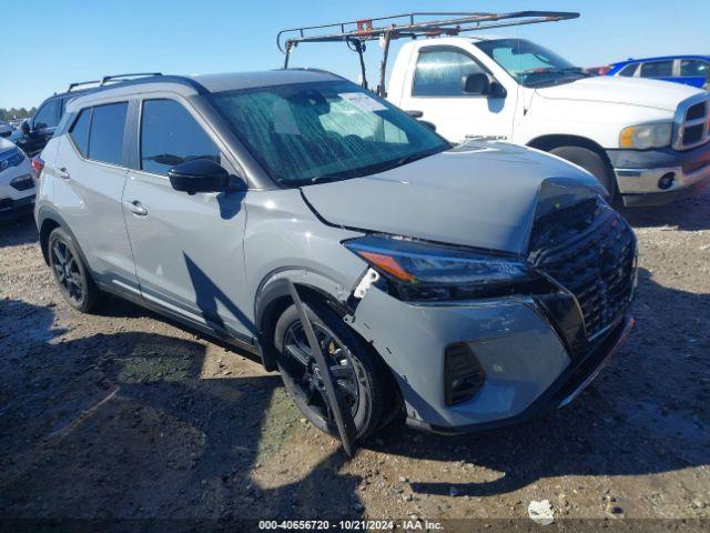  Salvage Nissan Kicks