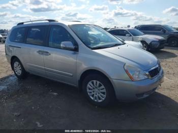  Salvage Kia Sedona