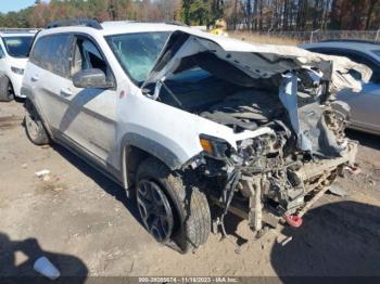  Salvage Jeep Cherokee