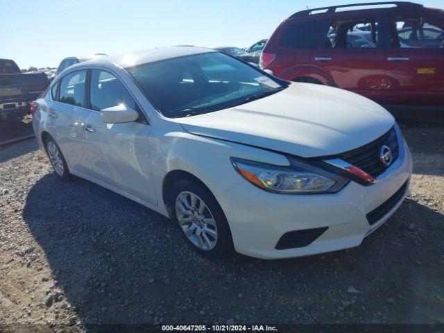  Salvage Nissan Altima