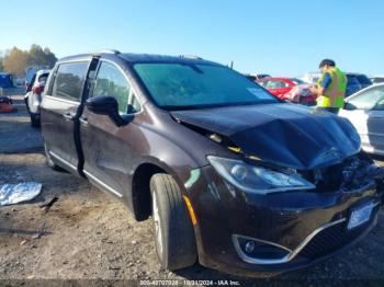  Salvage Chrysler Pacifica