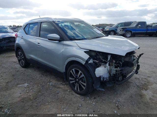  Salvage Nissan Kicks