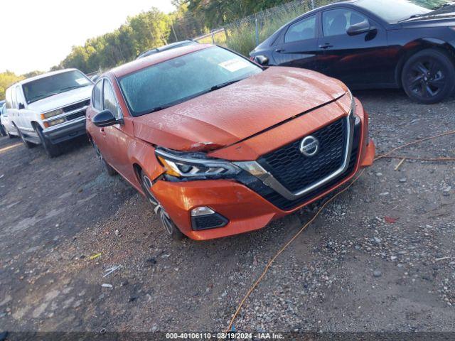  Salvage Nissan Altima