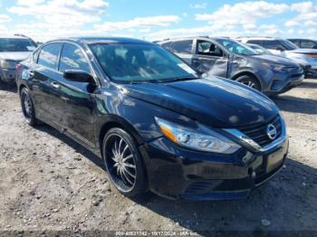  Salvage Nissan Altima