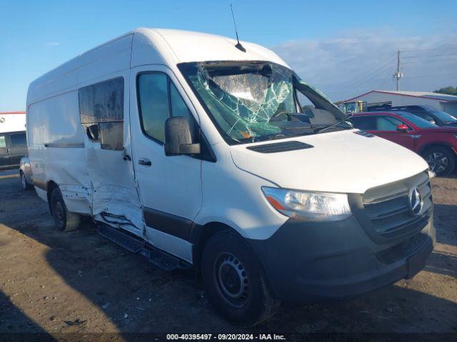  Salvage Mercedes-Benz Sprinter 2500