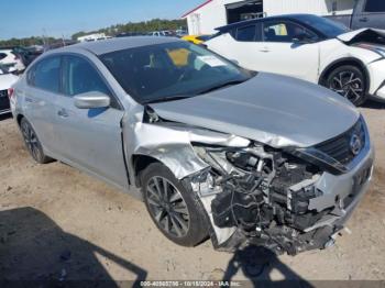  Salvage Nissan Altima