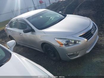  Salvage Nissan Altima