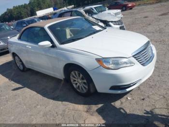  Salvage Chrysler 200