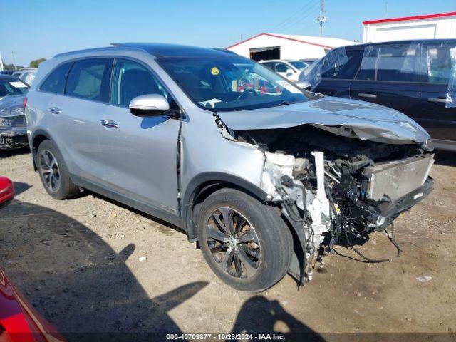  Salvage Kia Sorento