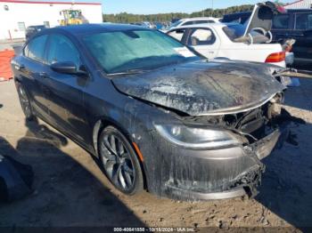  Salvage Chrysler 200