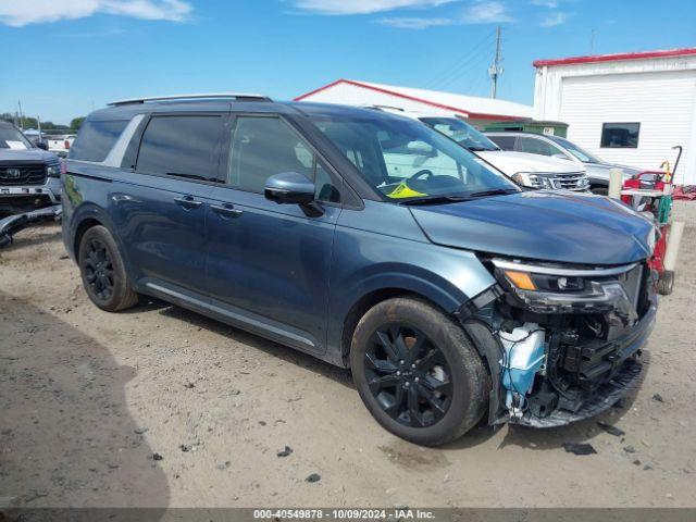  Salvage Kia Carnival