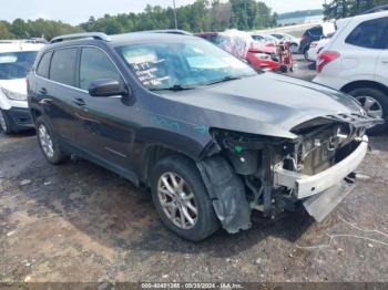  Salvage Jeep Cherokee