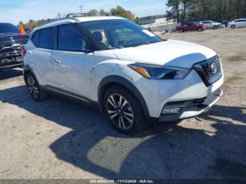  Salvage Nissan Kicks