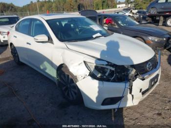  Salvage Nissan Altima