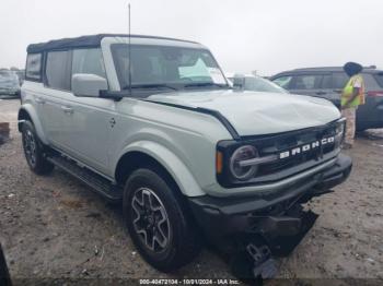  Salvage Ford Bronco