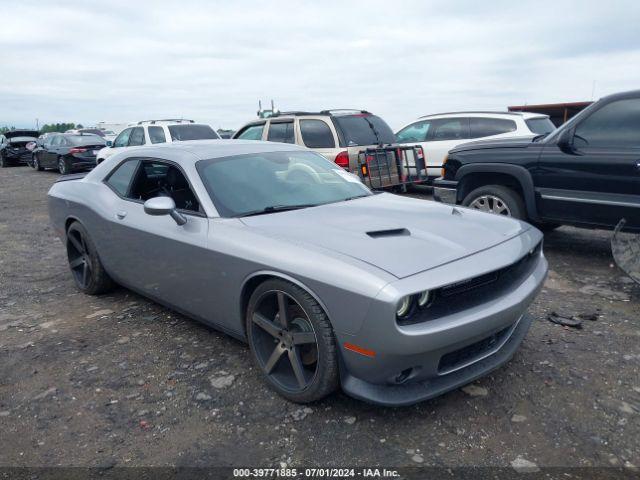  Salvage Dodge Challenger