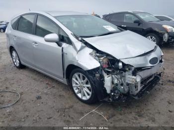  Salvage Toyota Prius v