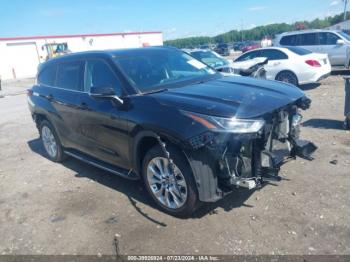  Salvage Toyota Highlander