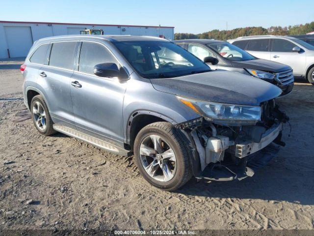  Salvage Toyota Highlander