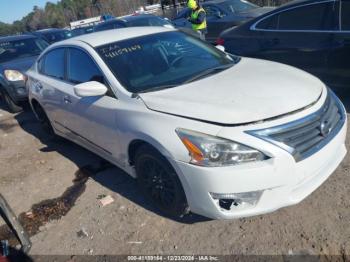  Salvage Nissan Altima