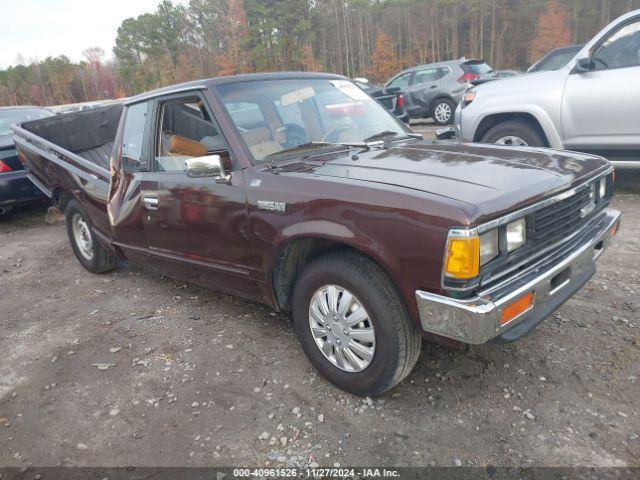  Salvage Datsun 720