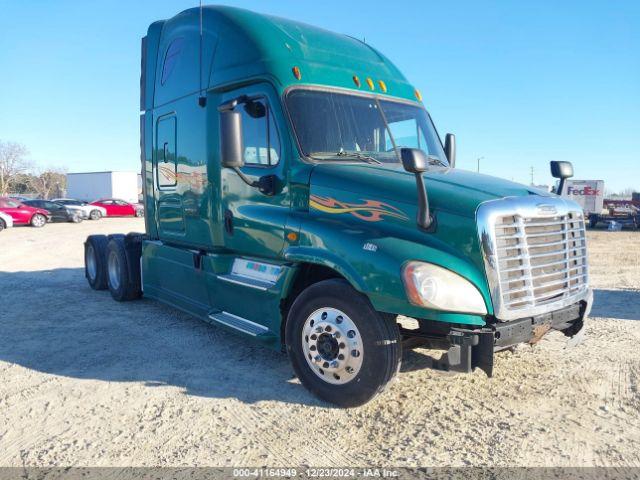  Salvage Freightliner Cascadia 125