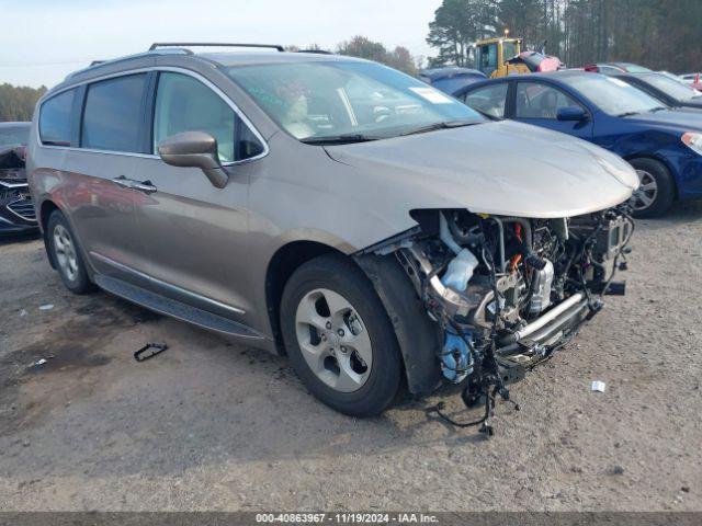  Salvage Chrysler Pacifica