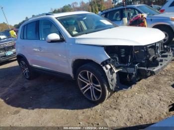  Salvage Volkswagen Tiguan