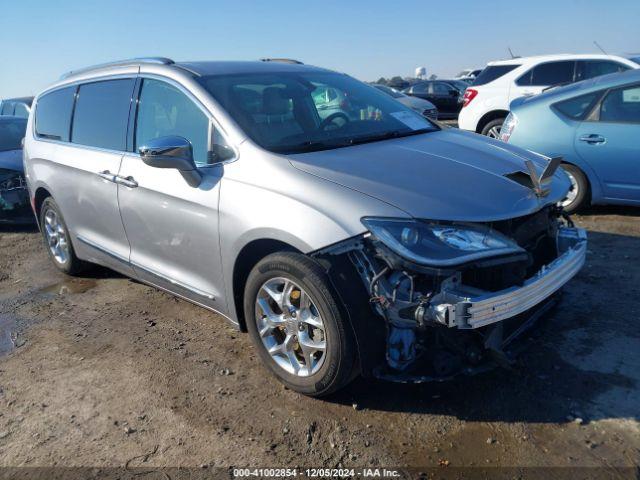  Salvage Chrysler Pacifica