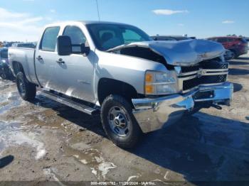  Salvage Chevrolet Silverado 2500